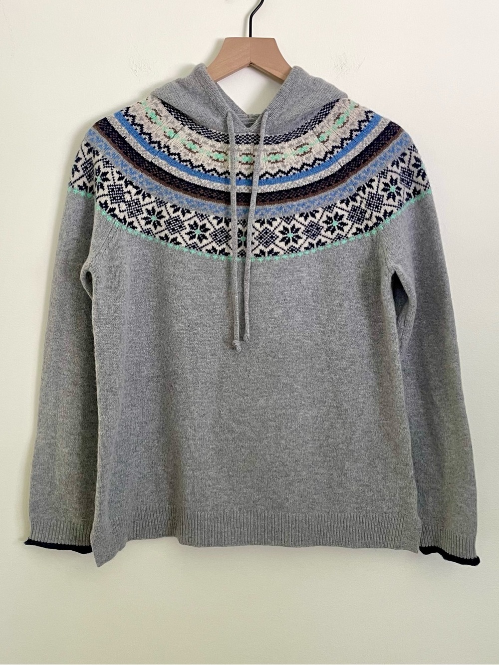 Tabitha Webb Anthro Gray Fair Isle Pullover Hoodie Sweater with Blue Accents